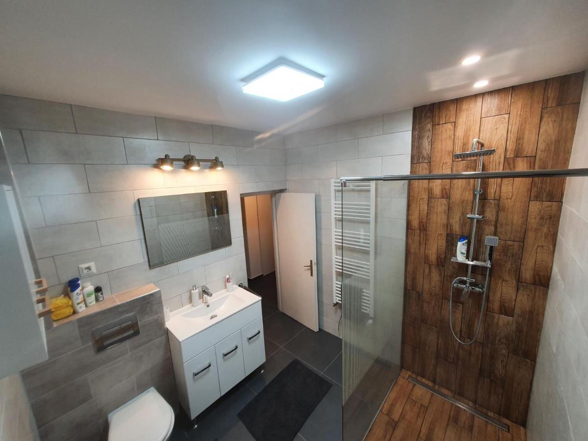 Apartament Andrea Sfântu-Gheorghe